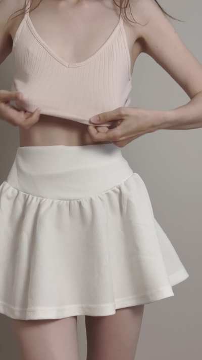 a little peek on my tiny tits... hope not too tiny for you