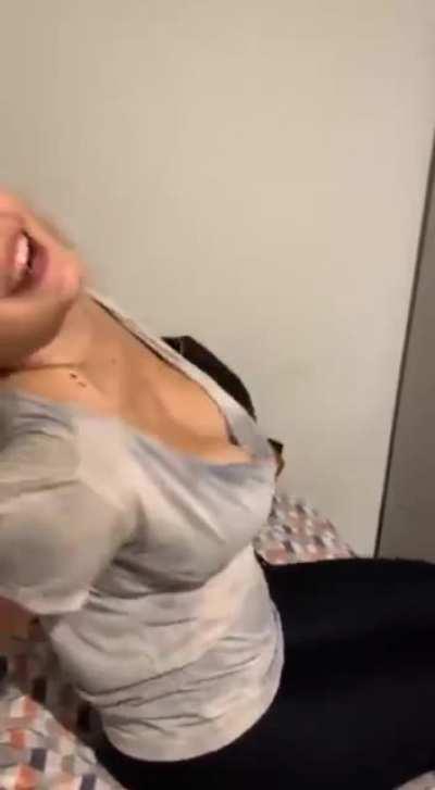 I can jiggle and juggle hahaha