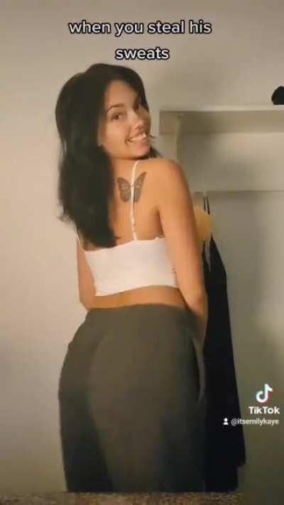 itsemilykaye bouncing them