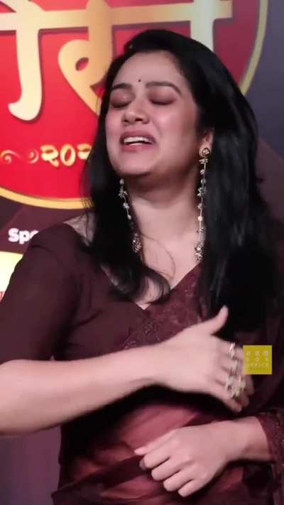 Girija oak chi bembi💦