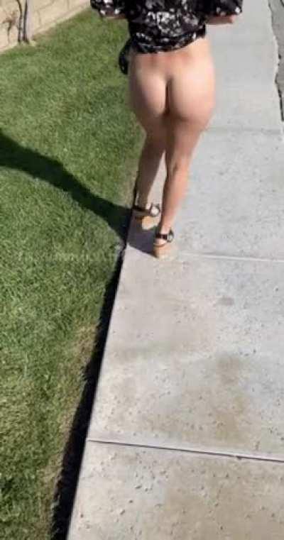 Get ready for the week with this tease (f)41