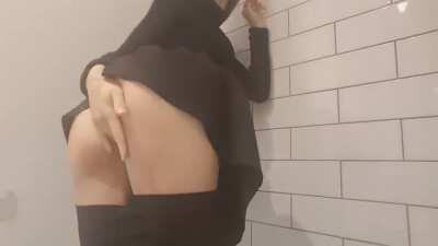 restroom debauchery [gif]