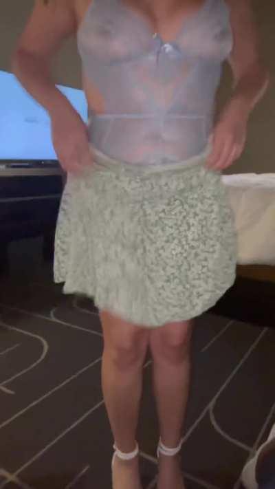 I left my husband at home to have dinner with someone that had a bigger dick than his! It lead us to meeting up in his hotel room to have some fun and me worshiping his cock