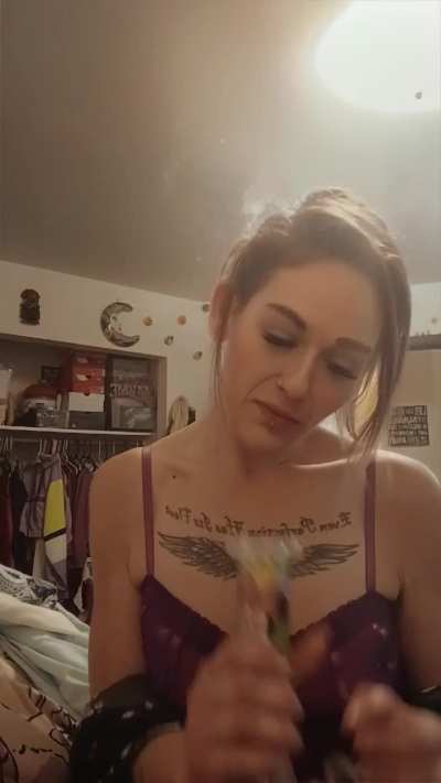 Mastering Michevous Money Making Monday. Mokin and Masturbating.