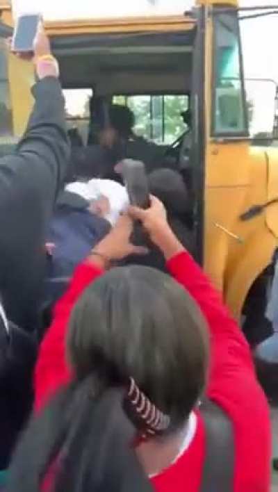 HELL NAH THEY GOING CRAZY