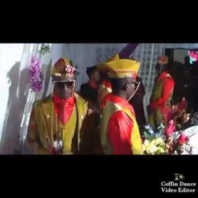 Drunk people say goodbye