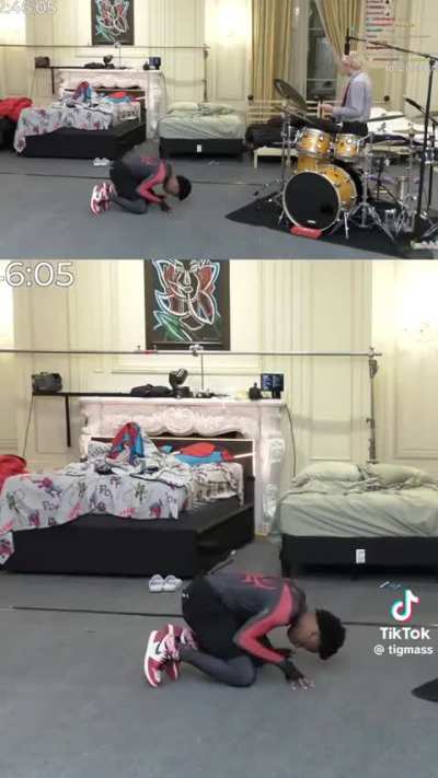 O kai dormindo e o tota brinca com o perigo