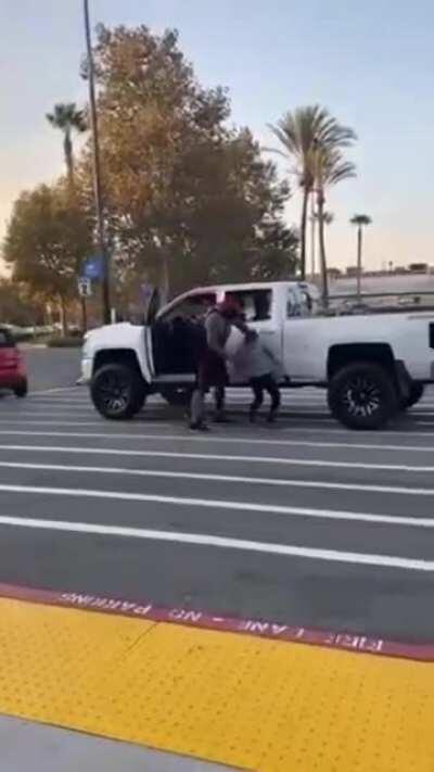 Impatient driver learns a lesson.