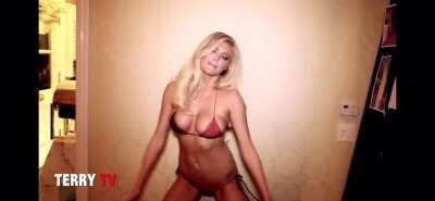 Maybe the hottest video ever