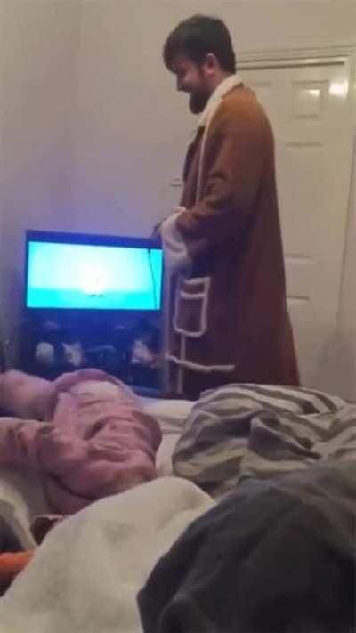 The reflex is strong in this one.