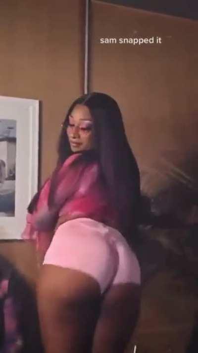 meg. dont think i saw these here yet sksisis