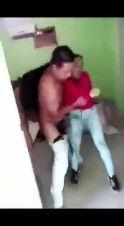 Wife found out husband cheating hotel