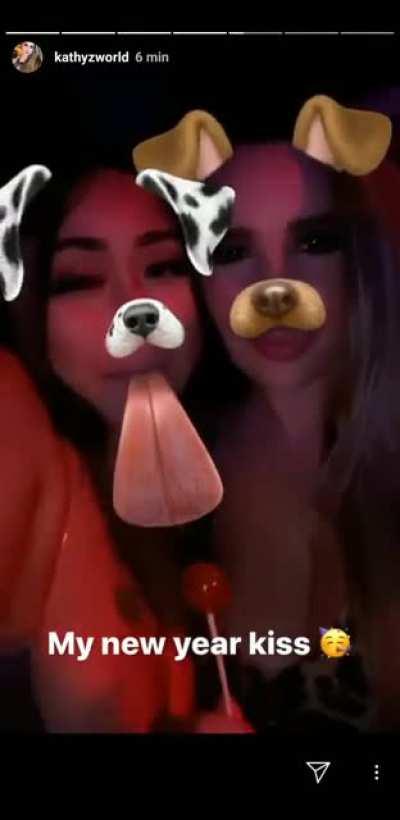 Kiss new year