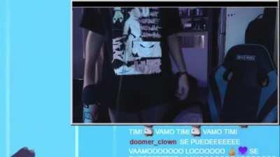 lo único q tengo del último stream😔, timi, se q verás esto, tkm <3 (buen baile)