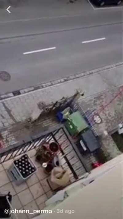 Using the power of magnets to get some brews for yourself and the boys