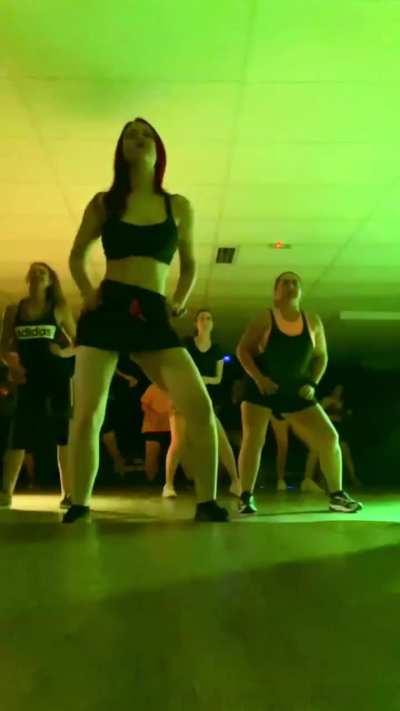 Mizuho Lin (Semblant) Brazilian dancing class! 😍😜🥰