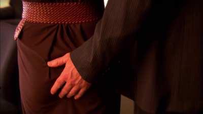 Mary-Louise Parker Felt up by a Horny Boss in Weeds