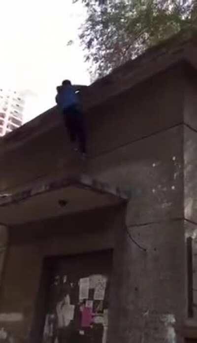 Parkour can be a dangerous sport. Nsfw