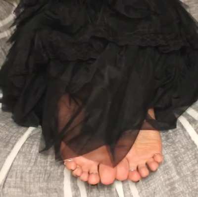 Try to get some on my black dress too