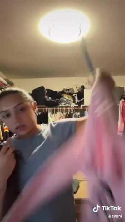 Her voice turns me on (dm me)