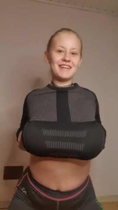Would you think that underneath that thermal t-shirt are those bouncing boobs?