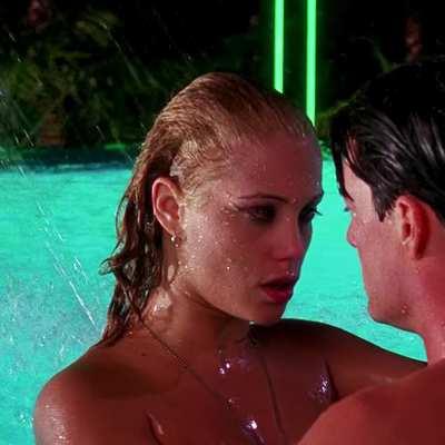 Elizabeth Berkley- Showgirls (1995)