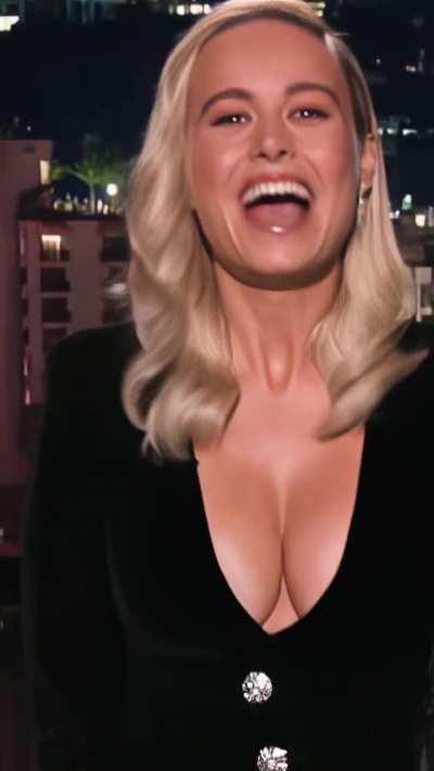 Brie larson boob bounce is the best