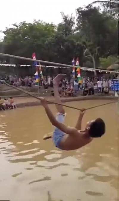 xQc if touching the water meant eating healthy food