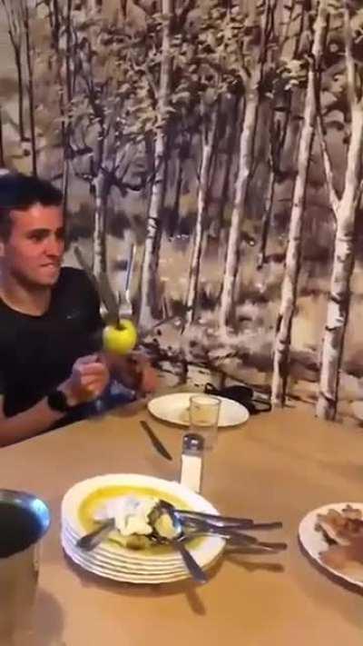 Don't Drop The Apple