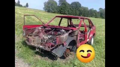 Okay hello my polish friends, now ive run into the polish side of youtube and i need a explanation of what in gods name is going on - from some stupid Australian teen