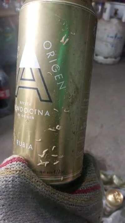 si les dicen que no tomen de la lata no duden