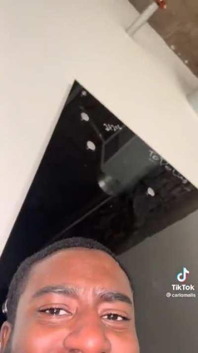 mans a whole plant 🪴