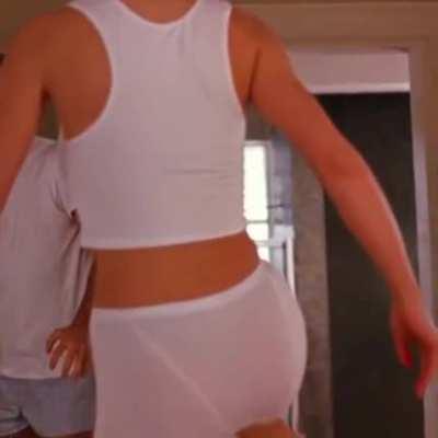 Jennifer love Hewitt is truly a sex symbol