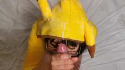 (Pokémon pikachu cosplay) pika pika pikacumshots 💦