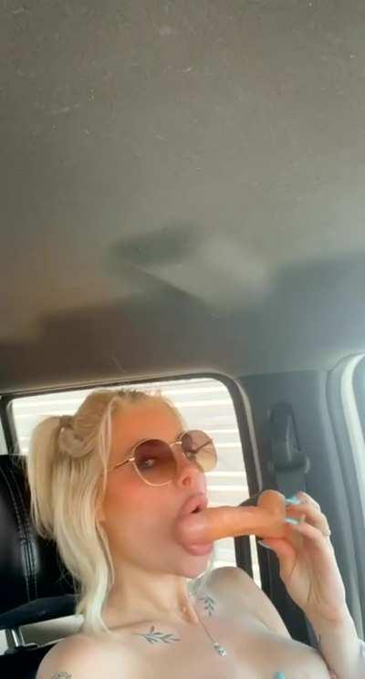 Your fuckdoll loves to suck! (;