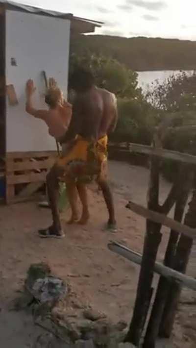 need name of the blonde or the full video