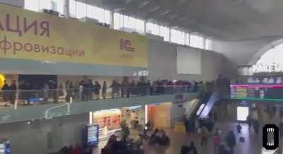 No more Maccas for you bitches!! There was a huge queue at McDonald's at the Leningradsky railway station in Moscow. Rusnya says goodbye to the restaurant, which today announced its final withdrawal from Russia. waiting for a Big Mac and French fries take