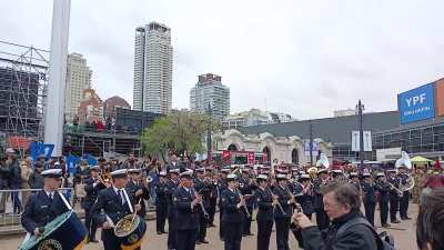 Marcha Punta Congreso por la Banda del Estado Mayor General de la Armada Argentina