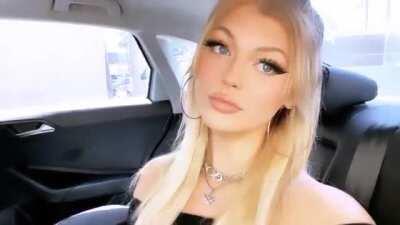 God, she’s so gorgeous.