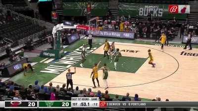 [Highlight] Heat hustle to get an offensive rebound ending with an Iguodala putback