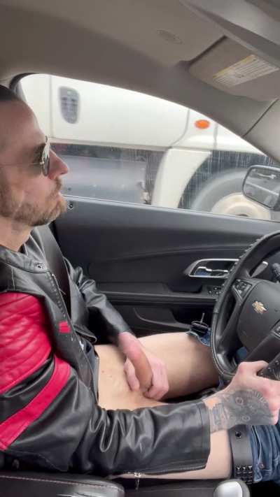 Always wave to the truckers