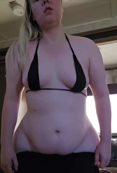 Challenge: try to make my small tits bounce 😜 