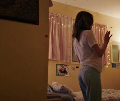 Birthday Fanny: Kiernan Shipka in Wildflower (2022)