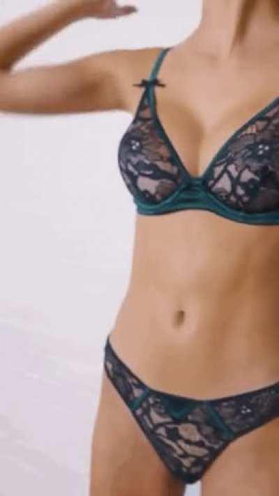 Sienna Raine Schmidt