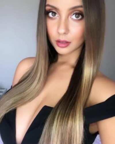 Sexy chanelle punton