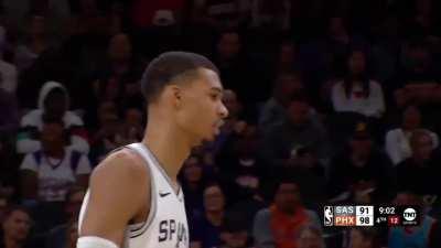 [Highlight] Victor Wembanyama go go gadgets the off rebound and scores the and-1 (w/ replay)