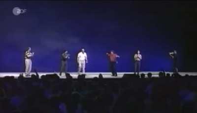 Празднование запуска Windows 95 🕺🪟