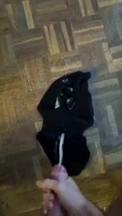 I wish I had a cumslut to drink all that