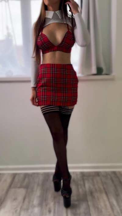 40yr old mom of 3 keeps it tight