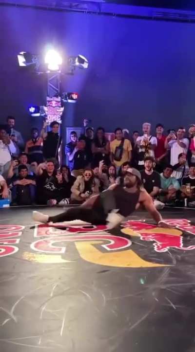 B-BOY JUNIOR AT RED BULL 